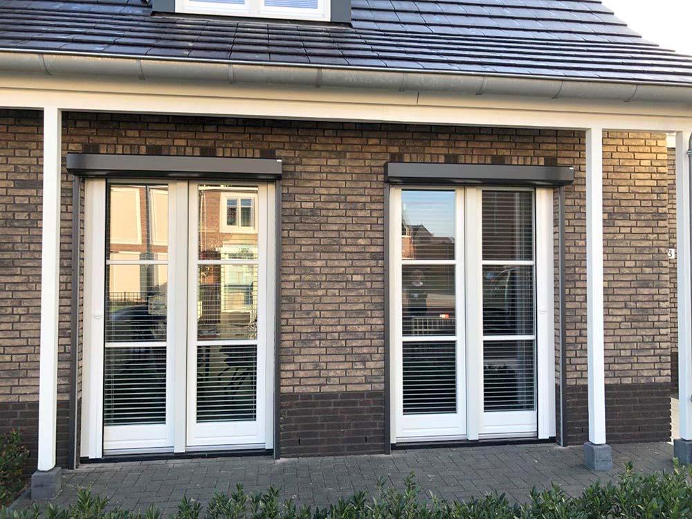 Solar jaloezie rolluiken; een duurzame en stijlvolle manier om de isolatiewaarde van uw huis te verbeteren!