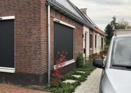 In Berlicum heeft Deco Zonwering een hoekwoning van solar screens mogen voorzien.