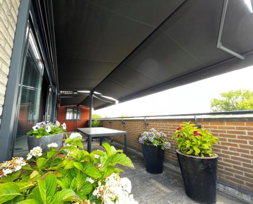 Vrijstaande Stobag Ombramobil in Zevenaar, geplaatst door Deco Zonwering