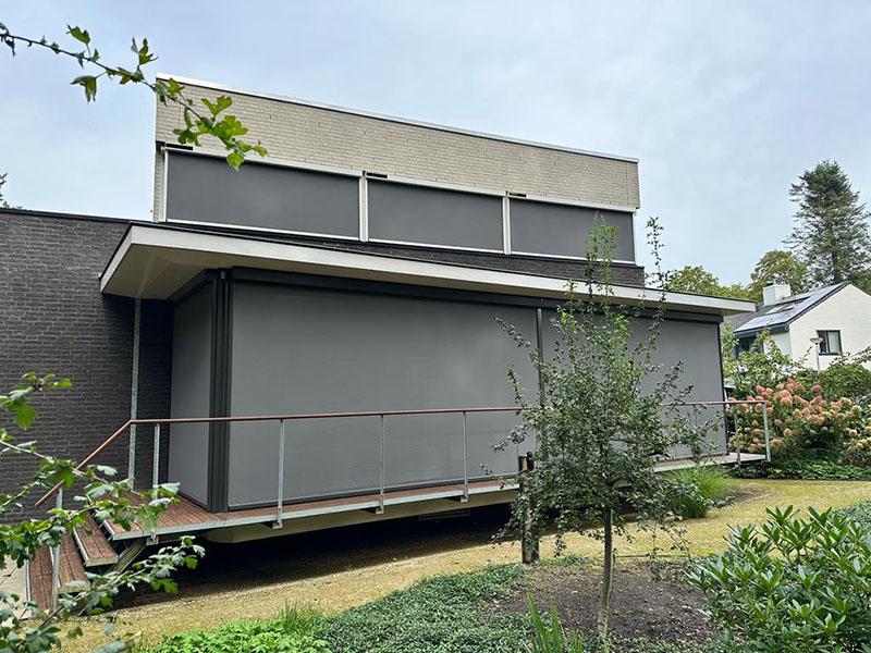 Heroal windscreens op kleur bij woning in Rosmalen